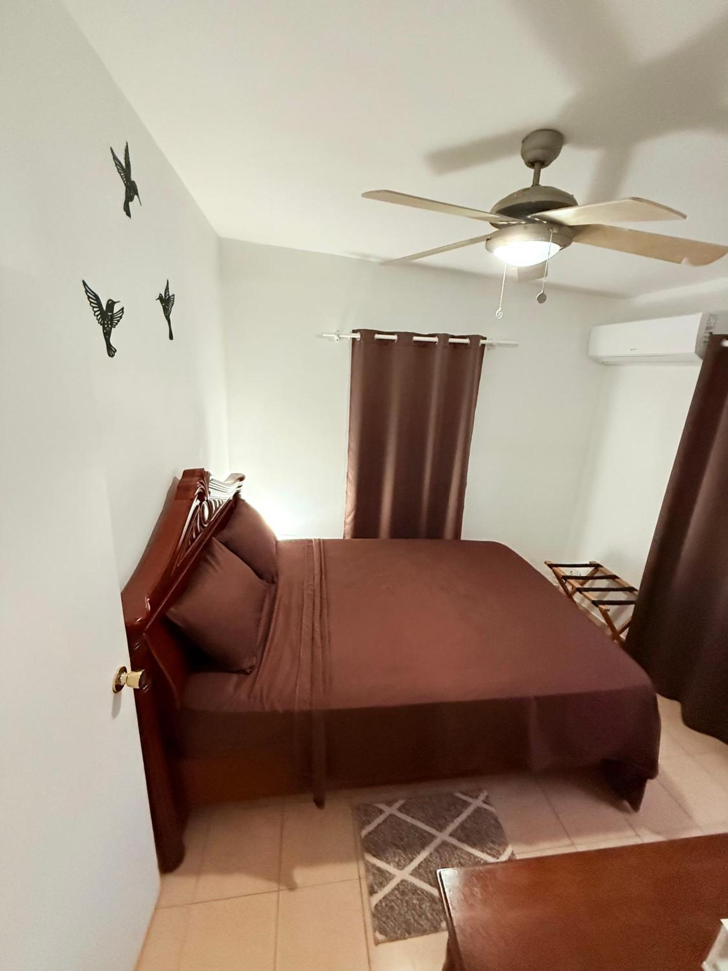 Hill Top Cottage La Savane Esterno foto